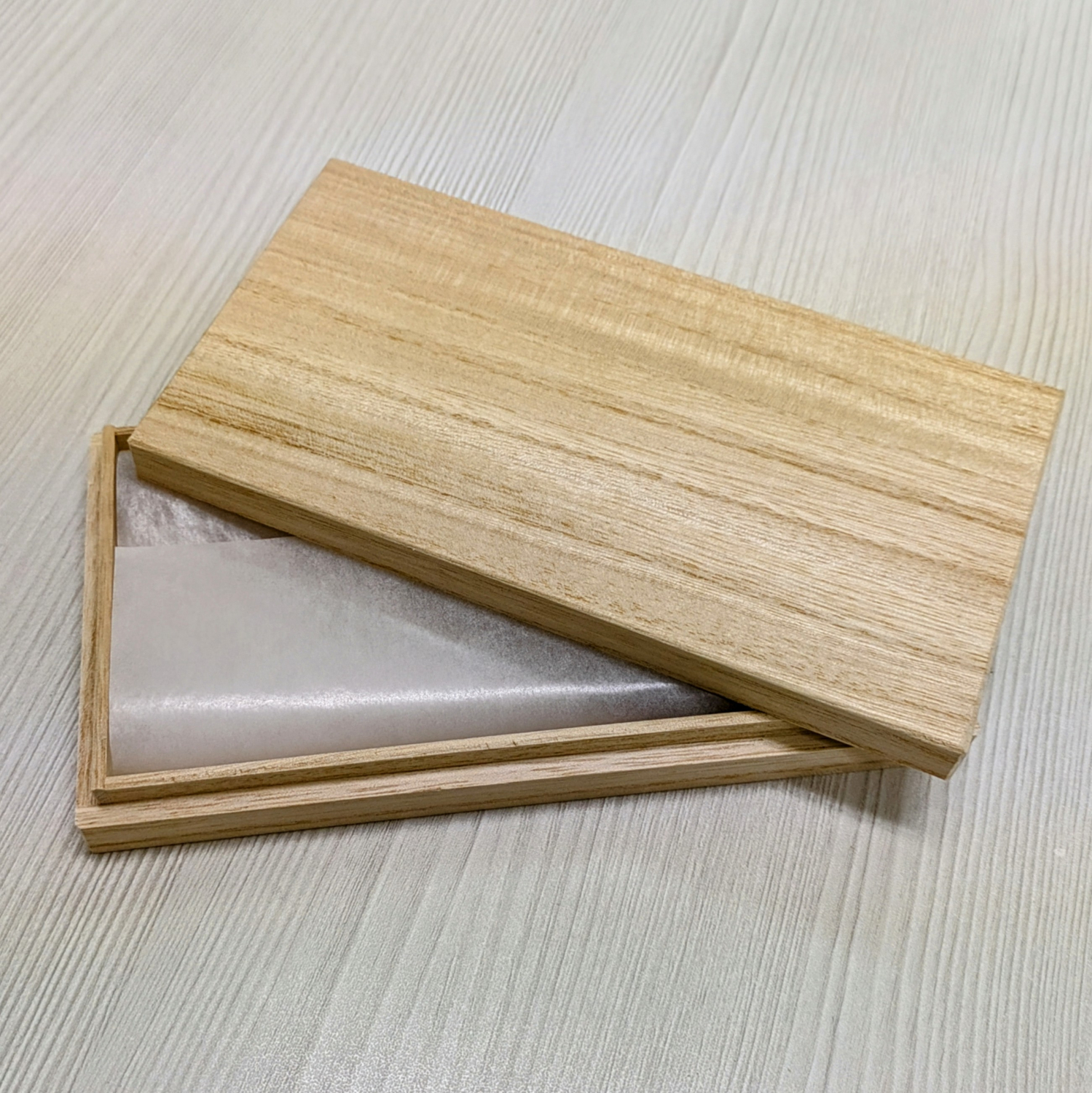 ギフトカード用桐箱 ※100枚まで入ります。